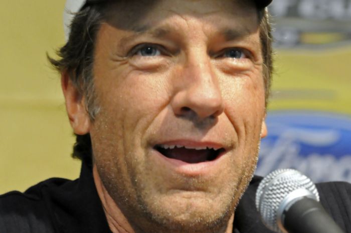 Mike Rowe blasts a luxury department store selling muddy jeans for an absurd price