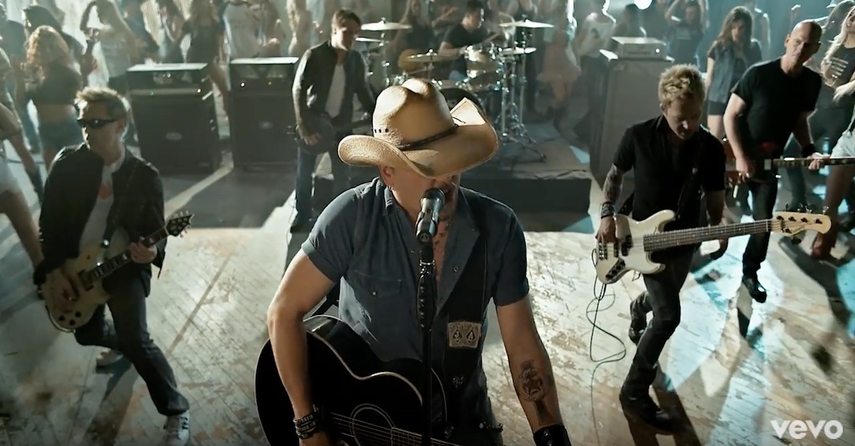 There’s a bromance brewing between Jason Aldean and “Mr. 1994”                                                                   