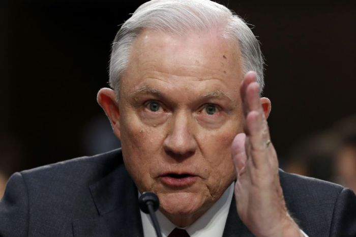Jeff Sessions fires back when accused of “stonewalling” the Senate Intelligence Committee