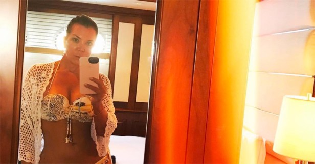 “6 kids and still bad!”: 61-year-old Kris Jenner shows off her toned physique while on vacation
