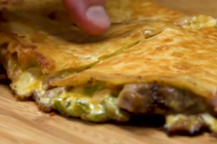 This cheesesteak quesadilla is the hot, gooey, extra cheesy snack of your dreams