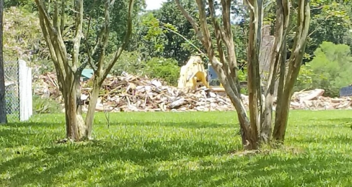 Wrecking ball demolishes Houston history — famous River Oaks mansion is no more