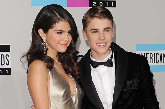 Selena Gomez and Justin Bieber were spotted hanging out again, and fans are divided