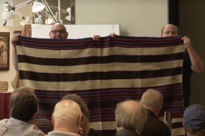 Man sees “Antiques Roadshow” give a blanket a high value and realizes he may be rich too