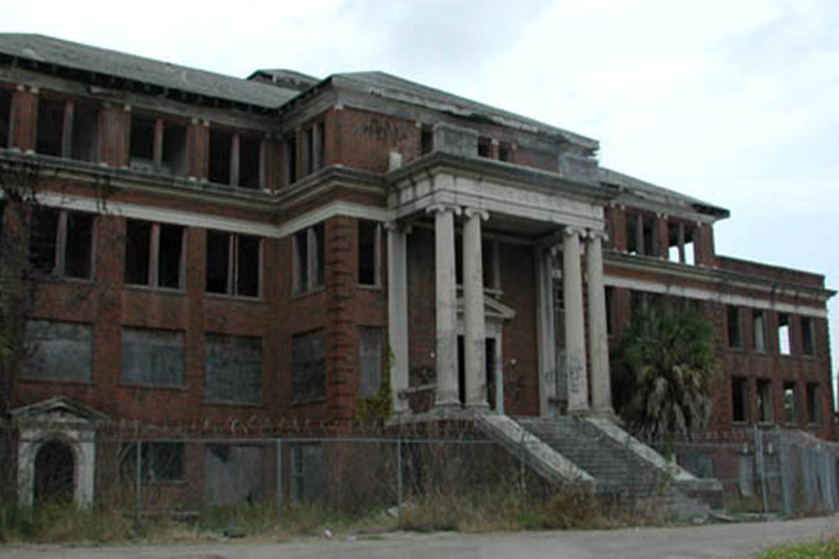 real haunted houses in houston tx