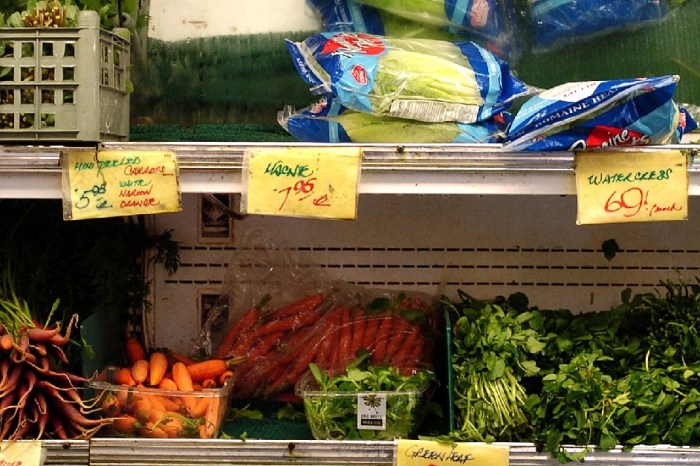 Packaged salad mixes, herbs at Mariano’s are being recalled due to E.coli
