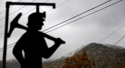 EPA kills Obama-era emissions policy, but it still might not save coal country