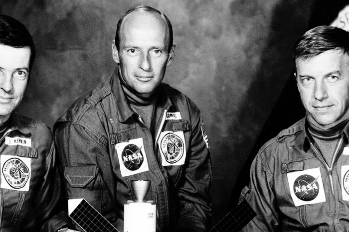 Paul Weitz, an astronaut who helped change American history, is dead