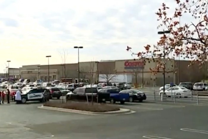 A screaming man with a gun walked into a Kansas Costco — an off-duty cop took care of the rest