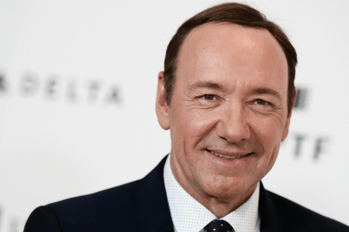 “House of Cards” employees join Kevin Spacey accusers with tales of his “predatory” conduct