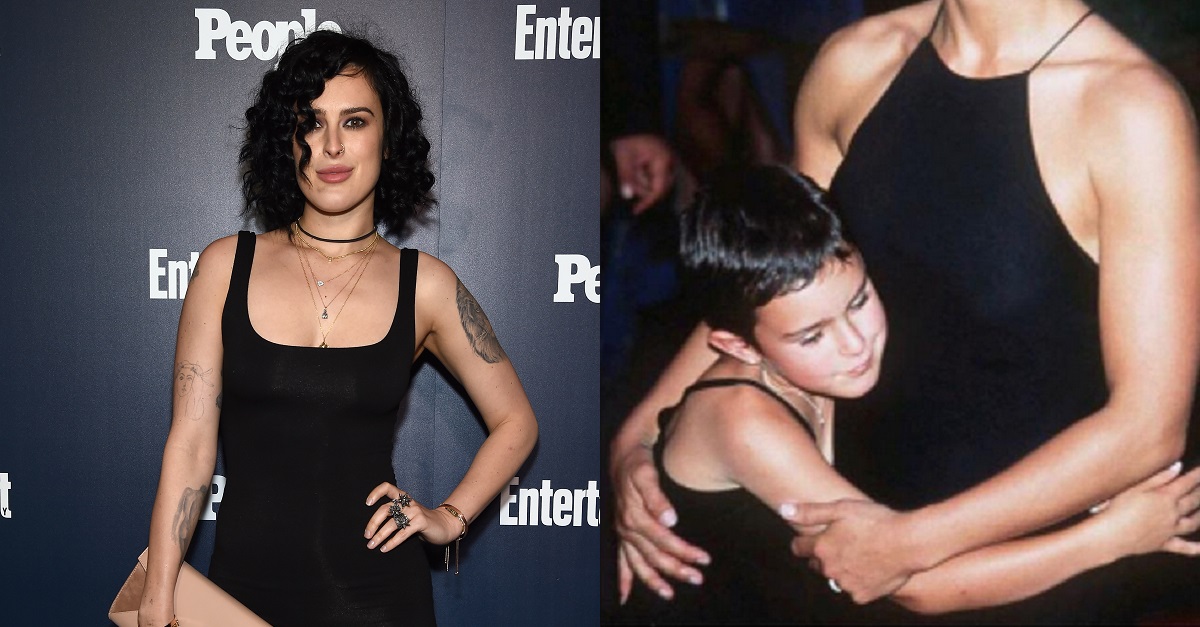 Rumer Willis Shares Touching Photo With Mom Demi Moore Rare 