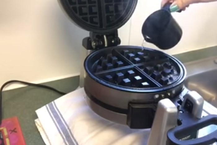 We finally found the secret to easily cleaning your waffle iron