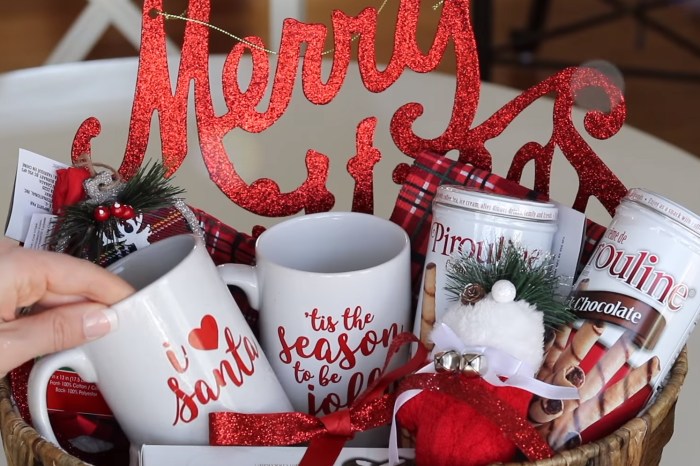 She makes this adorable gift basket for under $10