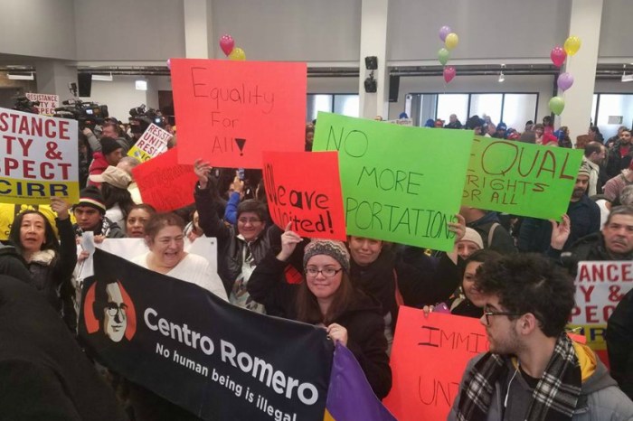Salvadorans in Chicago could be deported after end of immigration protections
