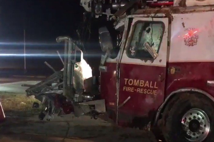 6 injured, including 4 firefighters, in wreck with flipped truck in Tomball