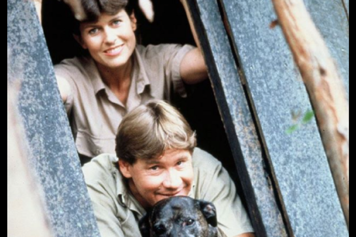 Bindi Irwin honors “the most beautiful love story” 26 years after her parents got engaged