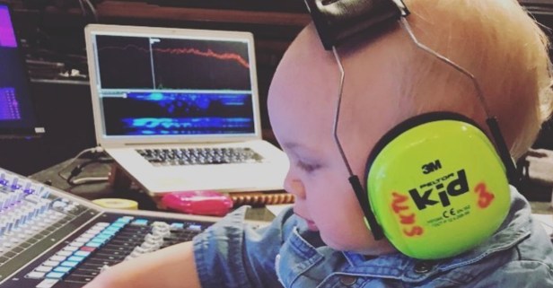 Pink’s already giving her adorable kid a musical head start in this sweet photo
