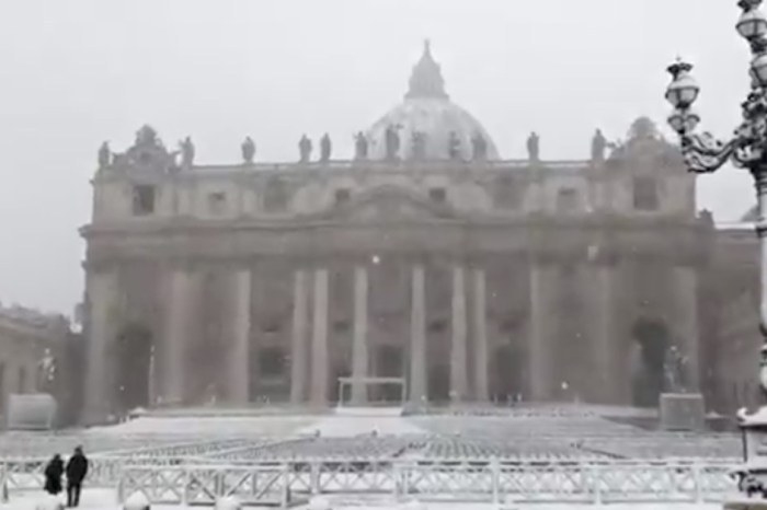 A rare snowfall covered the historic streets of Rome, and the photos are amazing