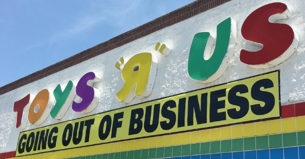 Toys R Us Is Closing Its Last Stores. Let’s Say Goodbye.