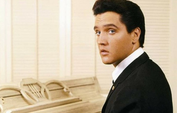 There Are Some Convincing Conspiracy Theories About Elvis Being Alive