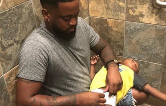 Dad’s Post Goes Viral Over Lack of Changing Stations in Men’s Bathrooms