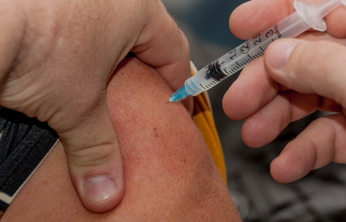 This Is Why You Should Get The Flu Shot This Year
