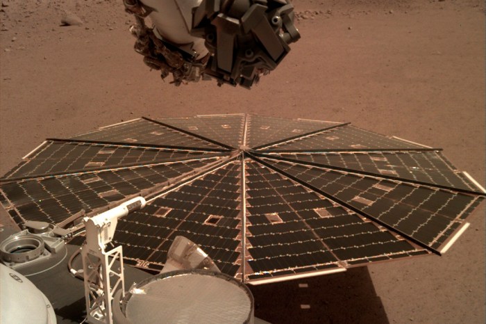 Listen to the First Sounds of Martian Wind Caught on Mars