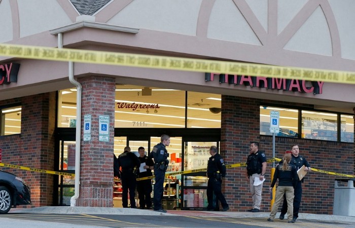 Walgreens Employee Fatally Shoots Man After Photos Dispute