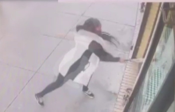 Woman Smashes Restaurant Windows With a Bat Because They ‘Ran Out of Beef Patties’