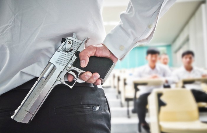 Should Teachers Who Carry Guns In School Be Given a Pay Raise?