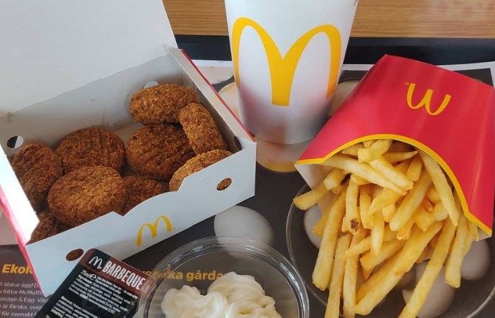 McDonalds Will Soon Start Selling Vegan ‘Chicken’ McNuggets, and We Have Mixed Feeling About It