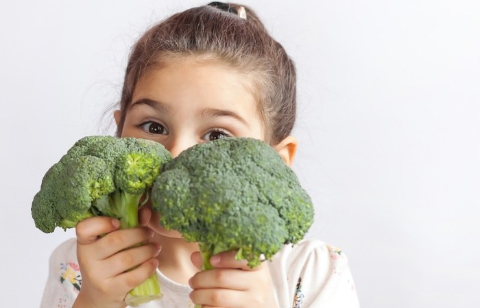 Doctors Believe Parents Who Raise Their Children Vegan Should Be Prosecuted