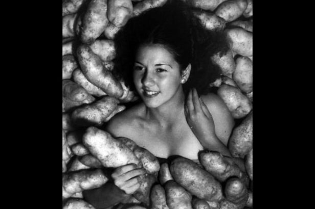 Miss Idaho 1935 Posing Naked with Potatoes: What’s Really Going On Here