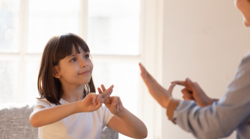 Entire School Learns Sign Language to Welcome Deaf Kindergartner