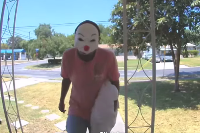 Terrifying Clown Man Caught on Camera Attempting to Break into Home