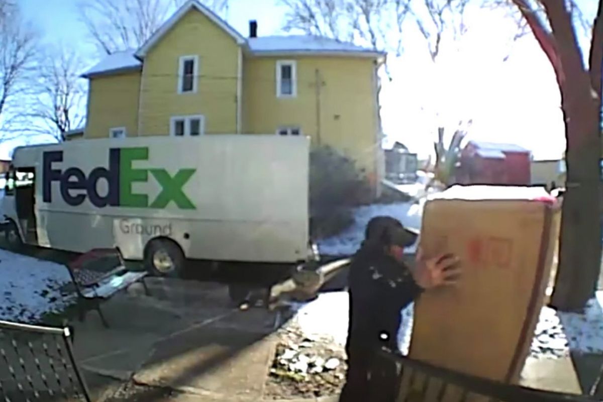 FedEx Driver Rightfully Flips Out Over Giant, Heavy Package
