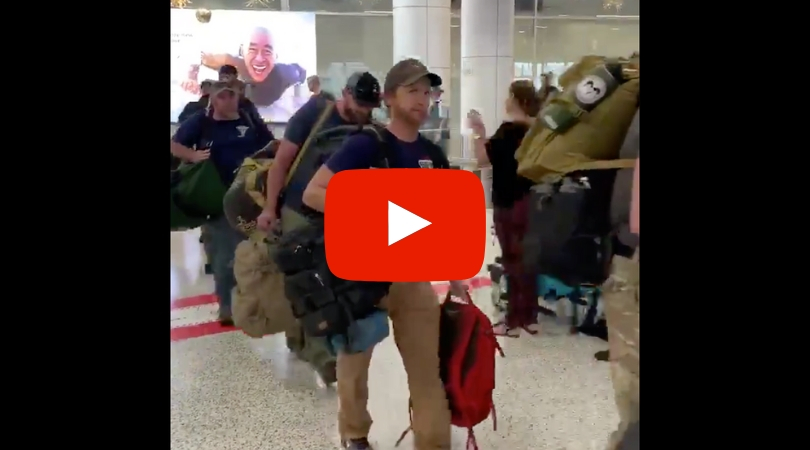 U.S. Firefighters Greeted With Applause as They Arrive to Fight Australia’s Wildfires
