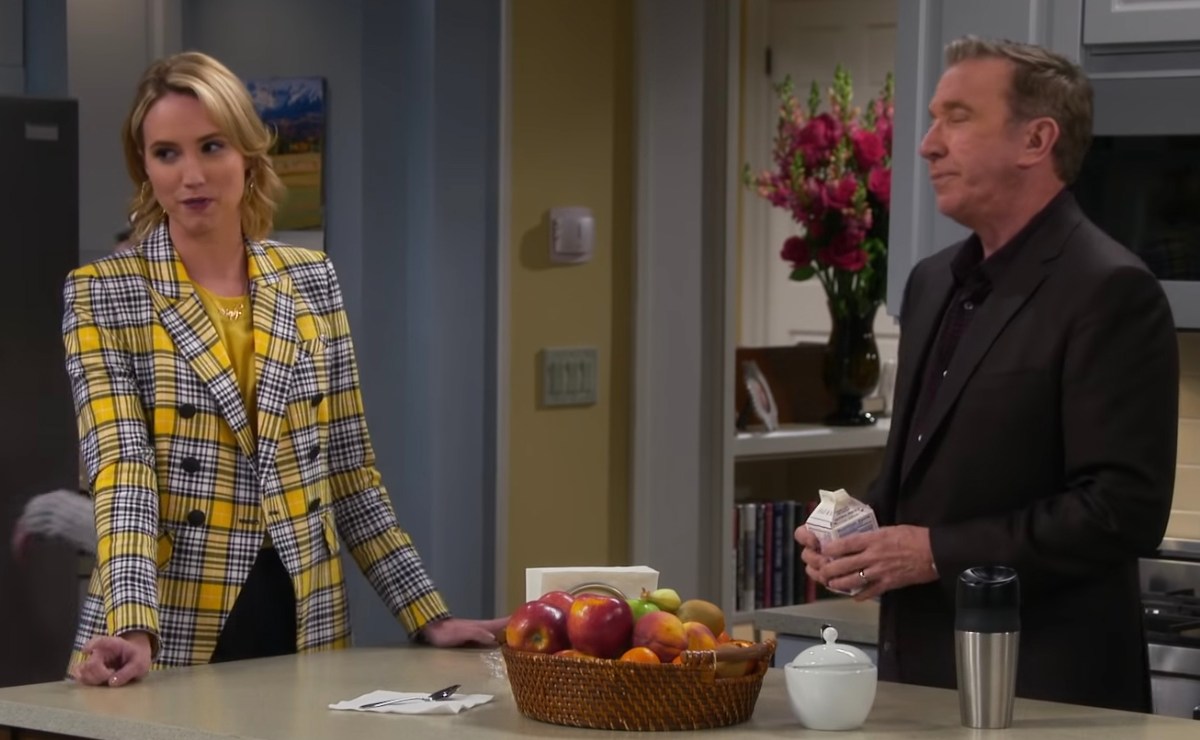 Molly Mccook Took A Cool Path To Starring In Last Man Standing Rare