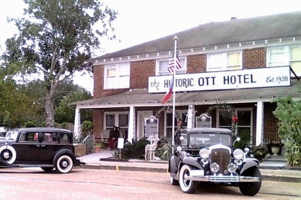 The Historic Ott Is One Of The Most Haunted Hotels In Texas