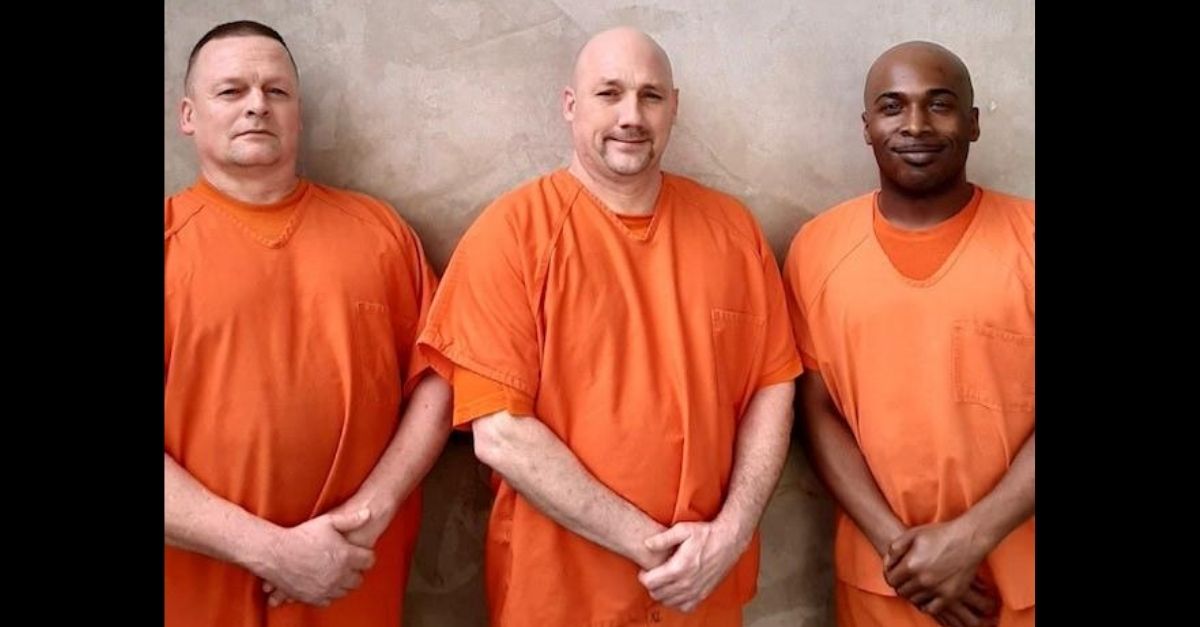 Georgia Inmates Save Deputy Who Was Having a Heart Attack
