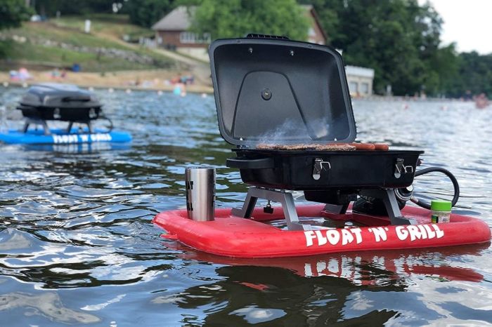 The Float ‘N’ Grill Is the Floating Grill Dads Have Been Dreaming Of