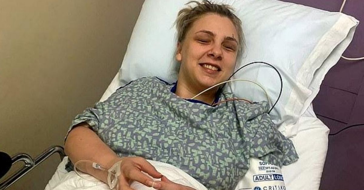 22 Year Old Who Gouged Her Eyes Out While On Meth Gets Prosthetics Rare