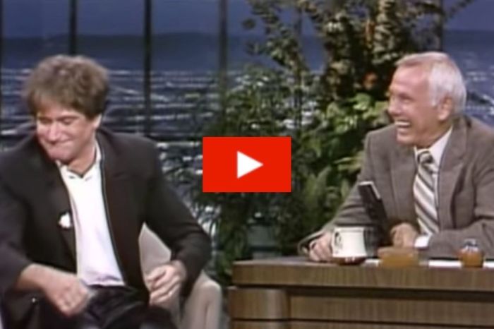 Robin Williams’ First Interview with Johnny Carson Still Has Us Laughing