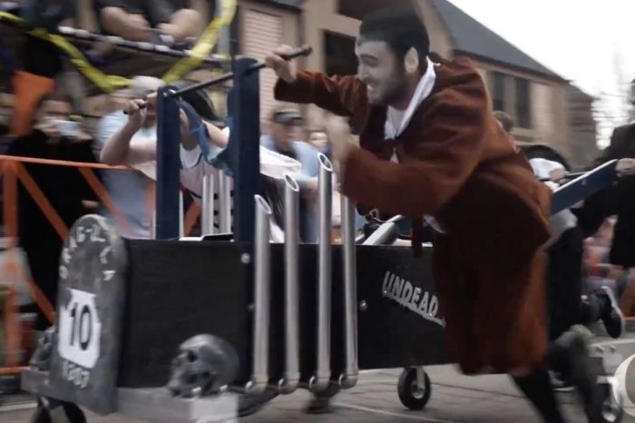 The Bizarre History Behind the Emma Crawford Coffin Races
