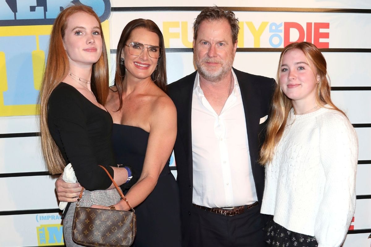 Brooke Shields And Her Family Pose In Cannes Zimbio