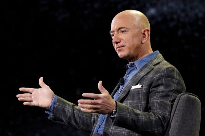 Jeff Bezos is Stepping Down as Amazon CEO