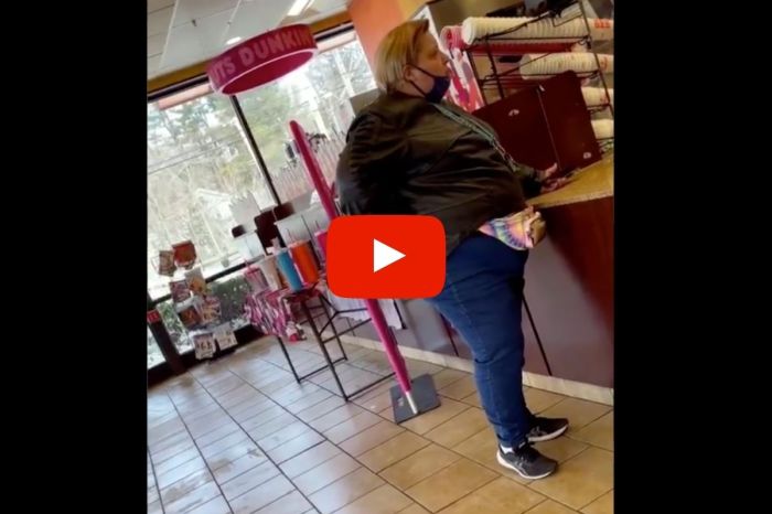 ‘I NEED MORE!’ Women Goes on Wild Tantrum After Her Order of a Dozen Munchkins Isn’t 50 Donuts