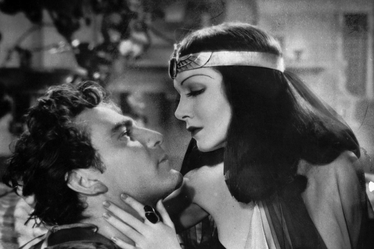 How the Filming of ‘Cleopatra’ Nearly Tanked 20th Century Fox | Rare