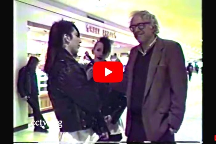 When Bernie Sanders Interviewed Goth Punks at the Mall